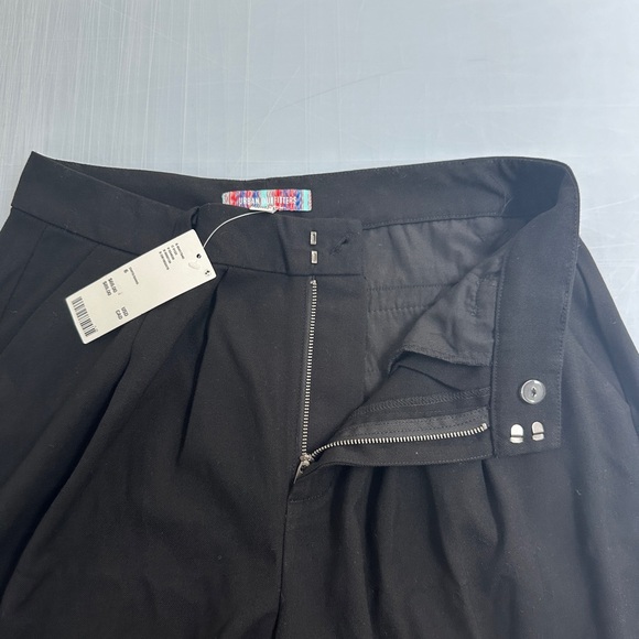 New Urban Outfitters Black Pleated front Pants - Picture 2 of 5